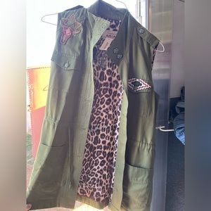 ✨BRAND NEW WITH TAGS✨ Ariat Fashion Vest